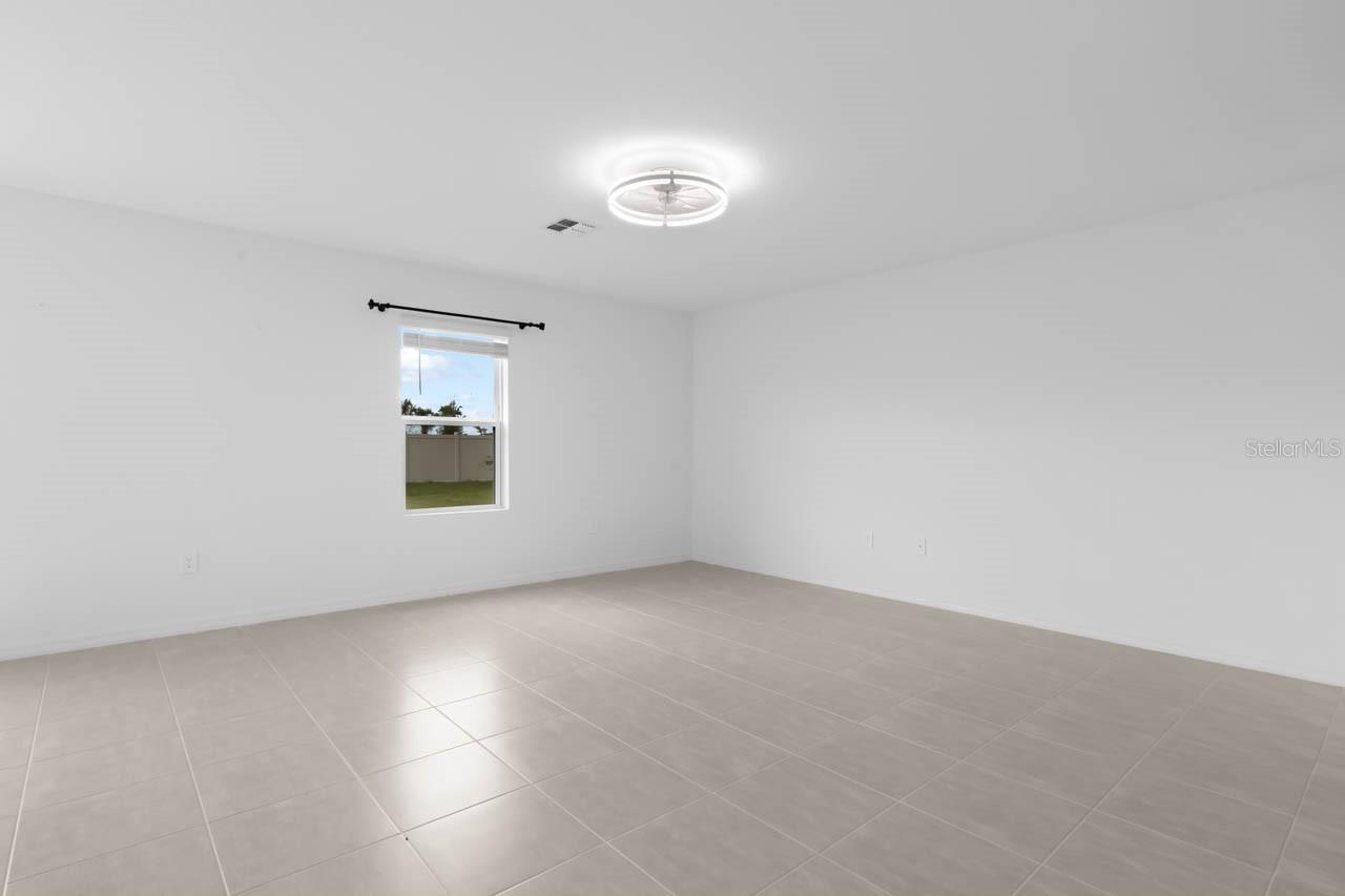 13524 Camelot Ct Property Photo 18