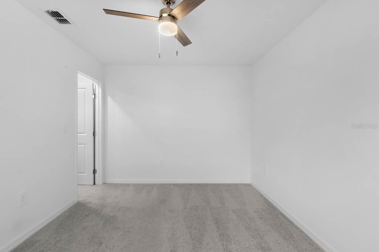 13524 Camelot Ct Property Photo 33