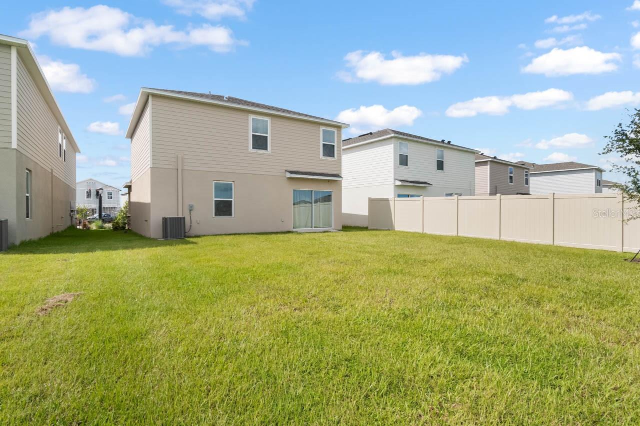 13524 Camelot Ct Property Photo 36