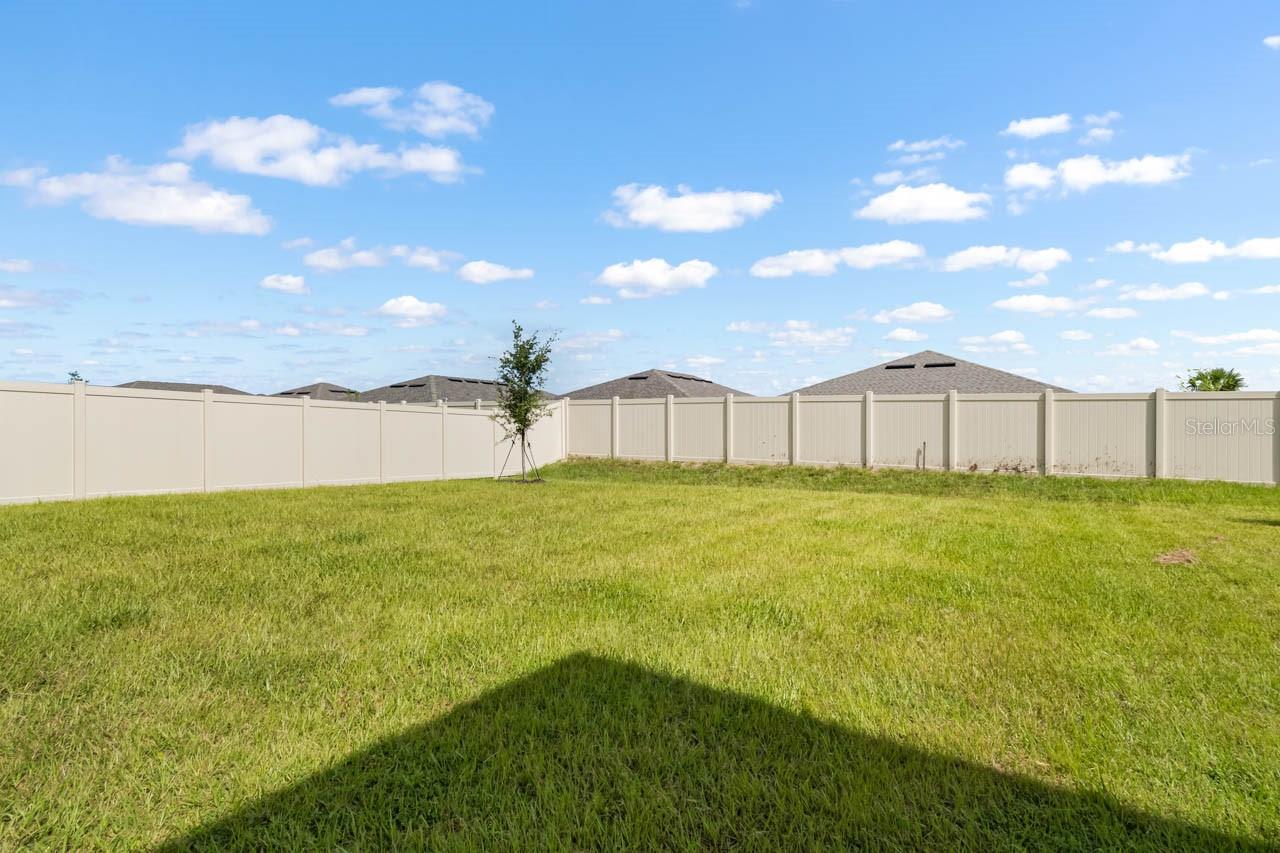 13524 Camelot Ct Property Photo 37