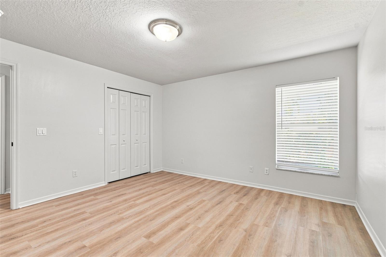 8903 N Willow Ave Property Photo 18