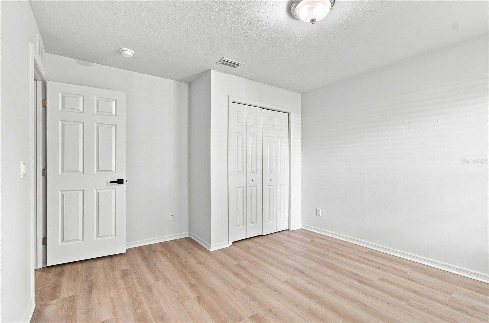8903 N Willow Ave Property Photo 25