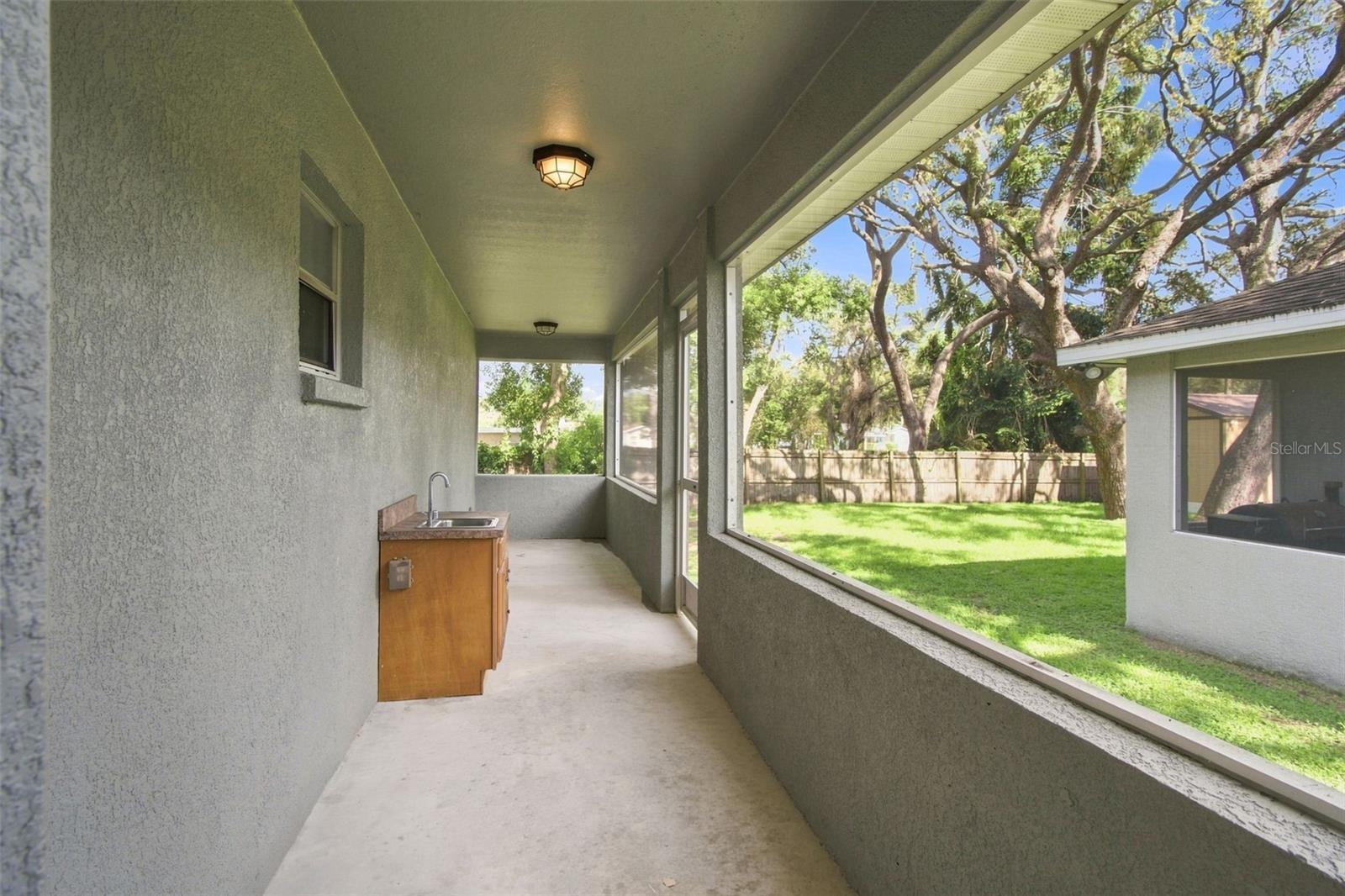 8903 N Willow Ave Property Photo 31