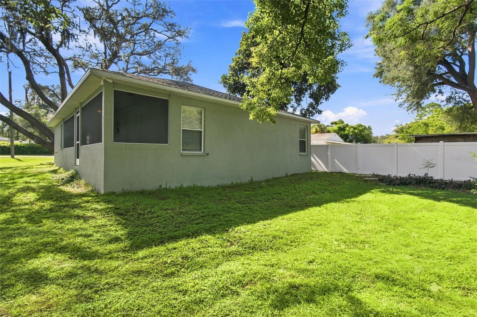 8903 N Willow Ave Property Photo 35