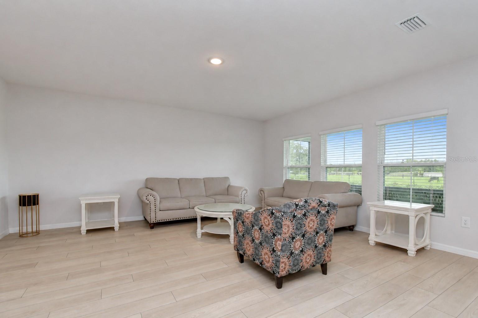 7917 Peace Lily Ave Property Photo 11
