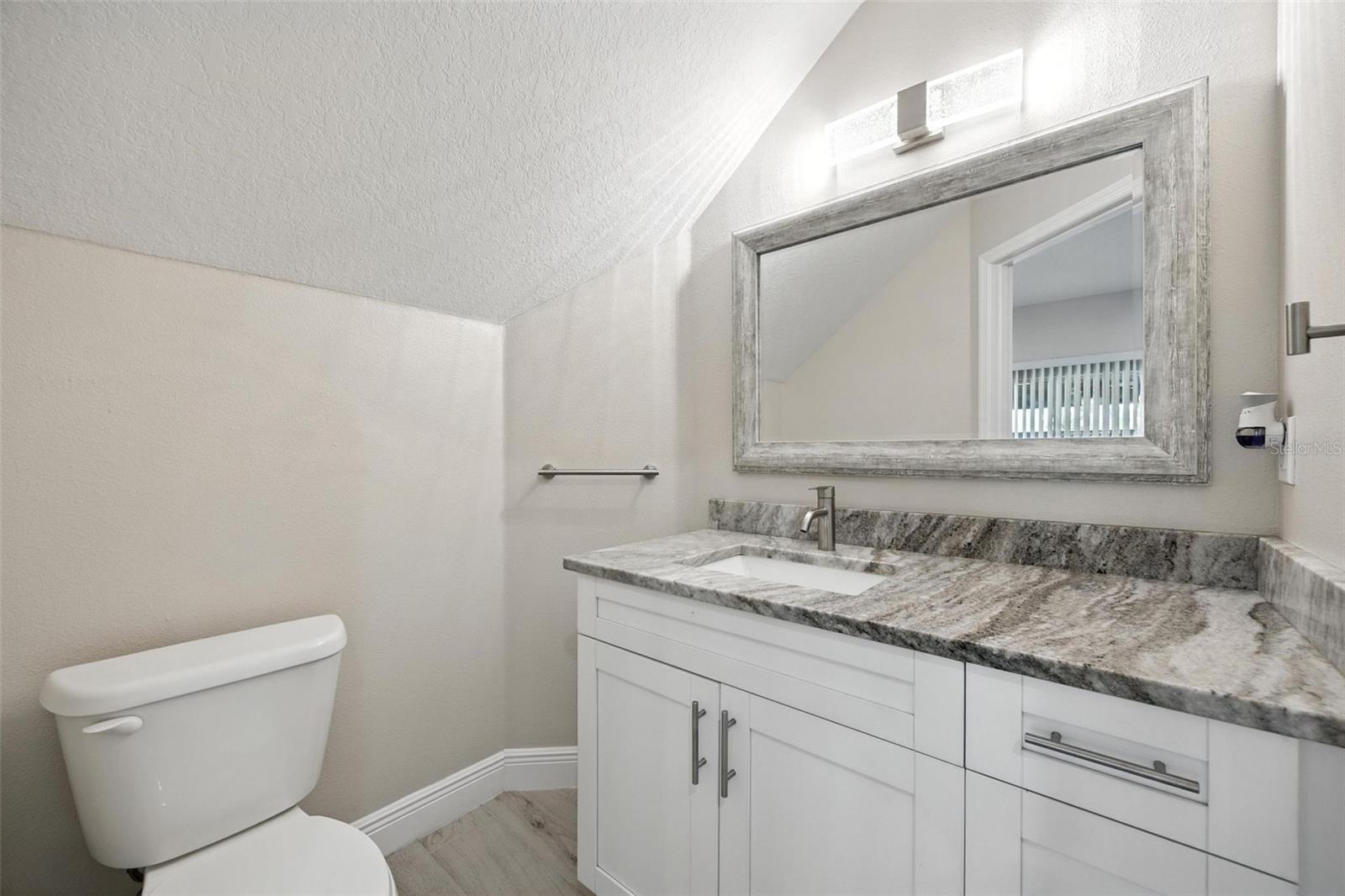 2519 W Hiawatha St Property Photo 13