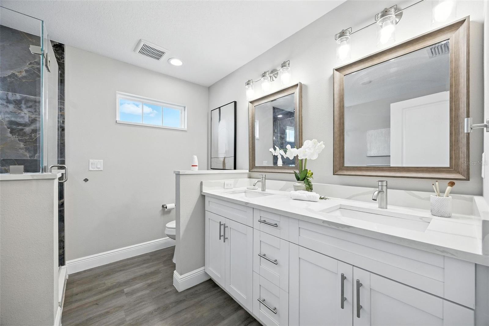 2519 W Hiawatha St Property Photo 22