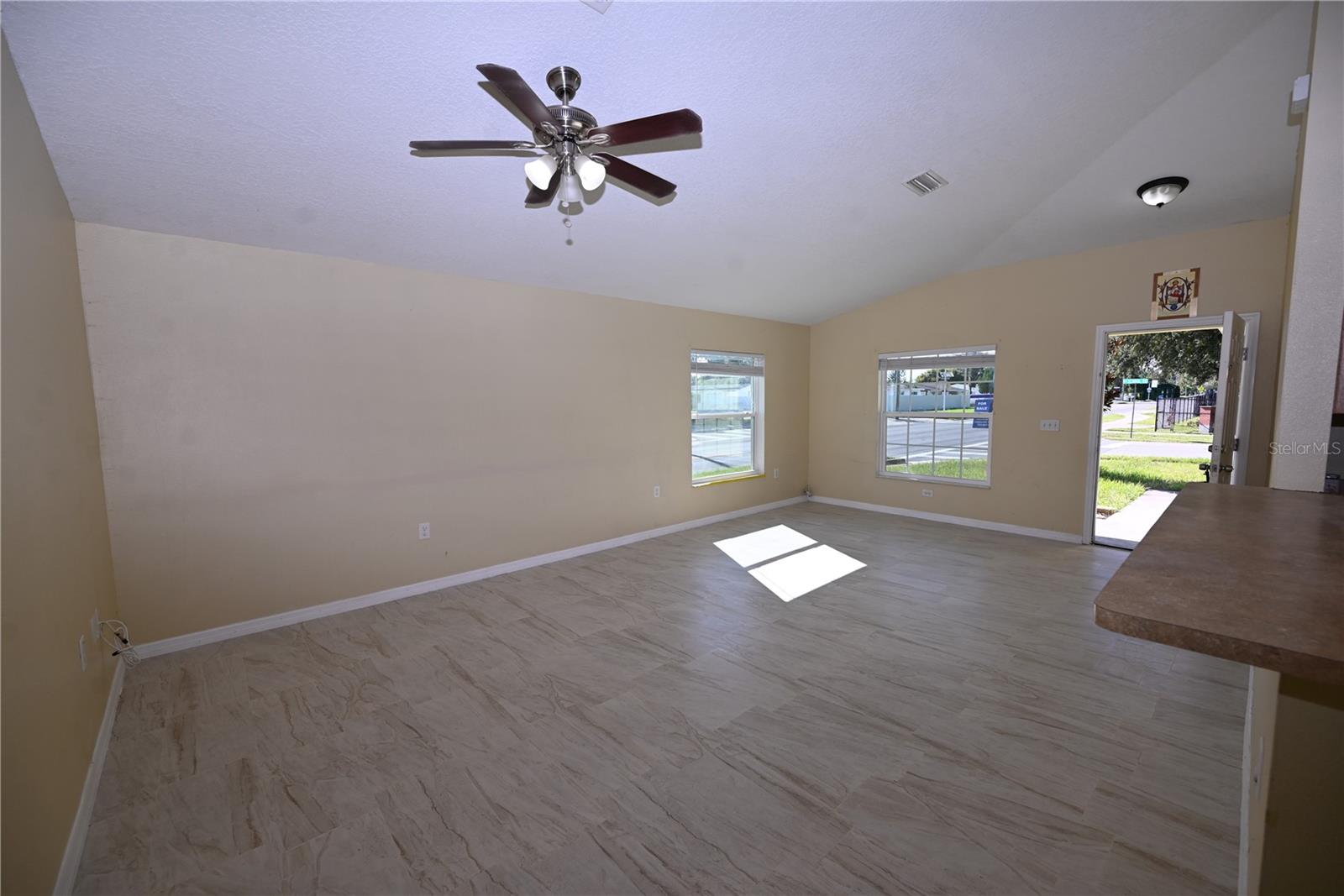 5302 School Rd Property Photo 4