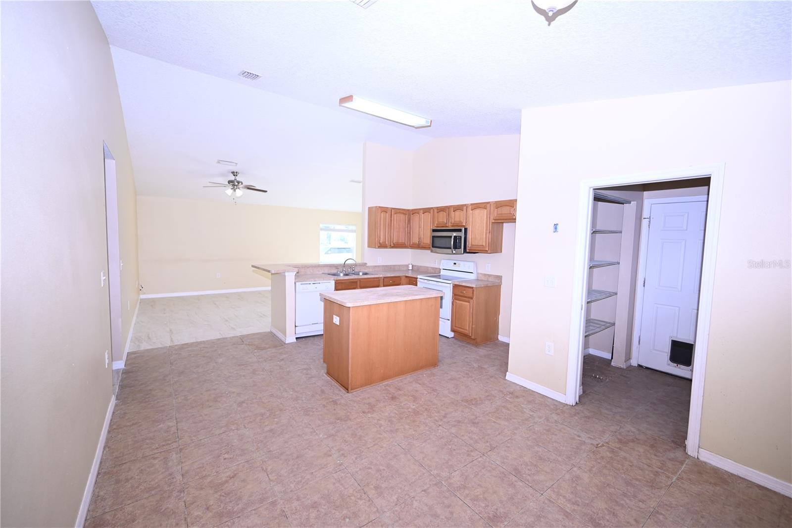 5302 School Rd Property Photo 7