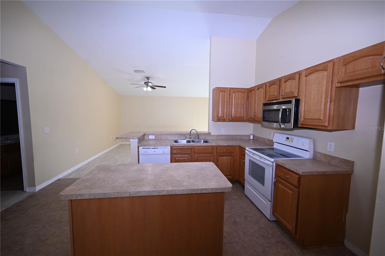 5302 School Rd Property Photo 9