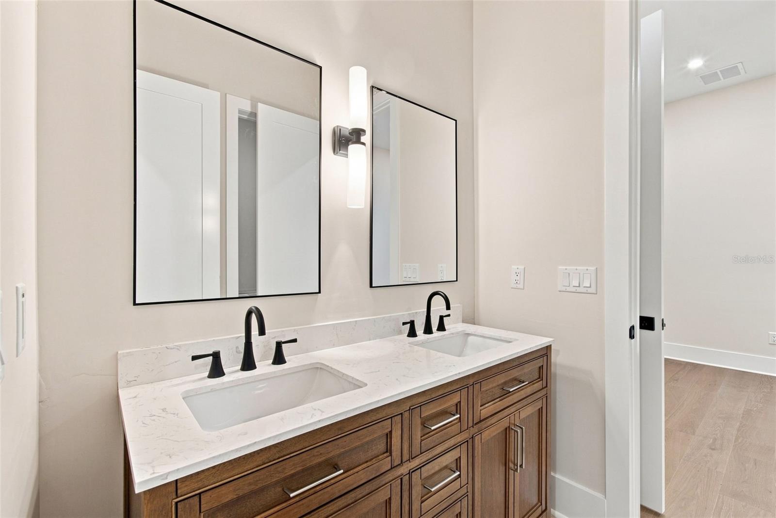 3610 S Renellie Dr Property Photo 67