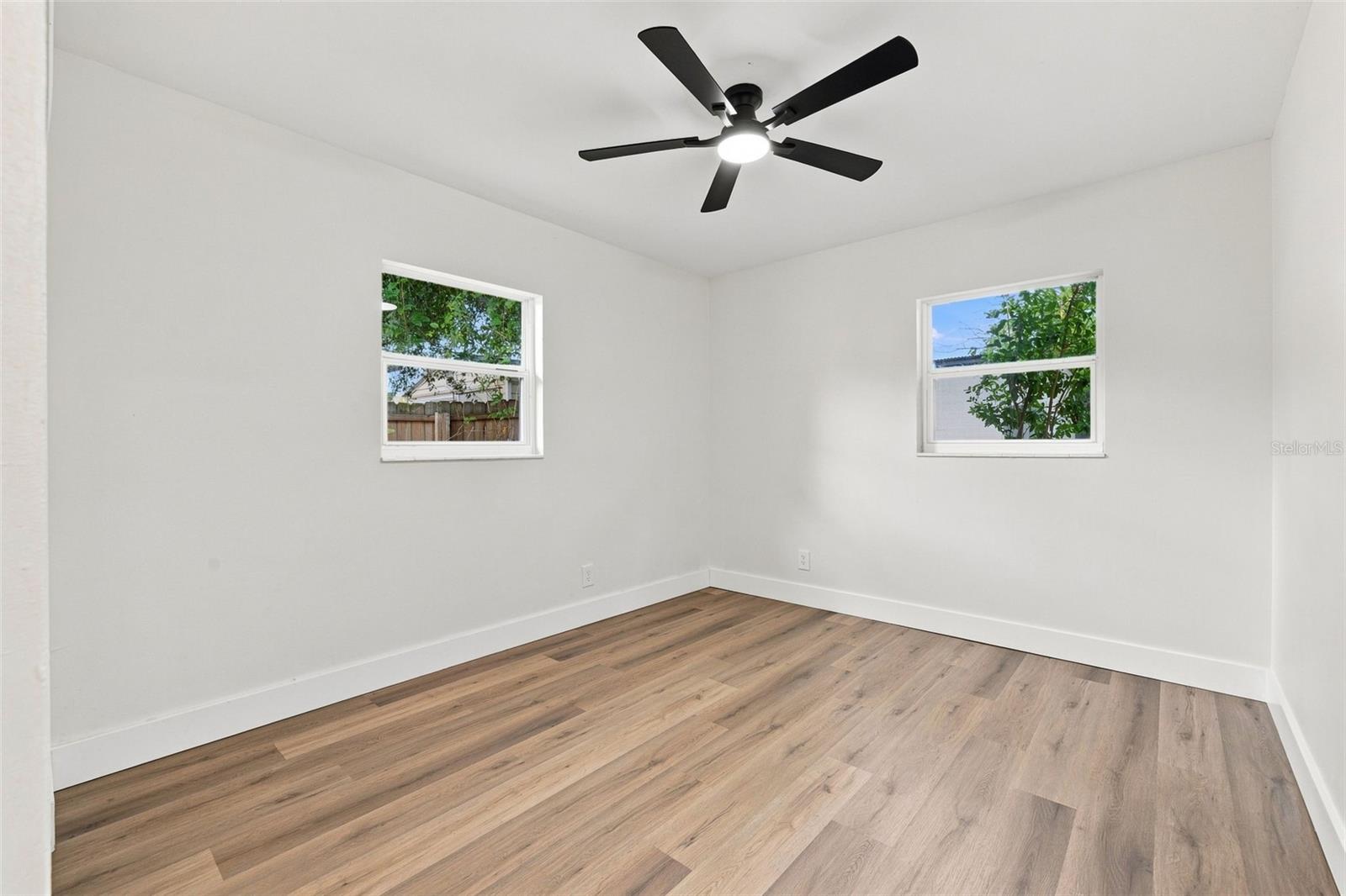 5209 S 80th St #no Unit Property Photo 16