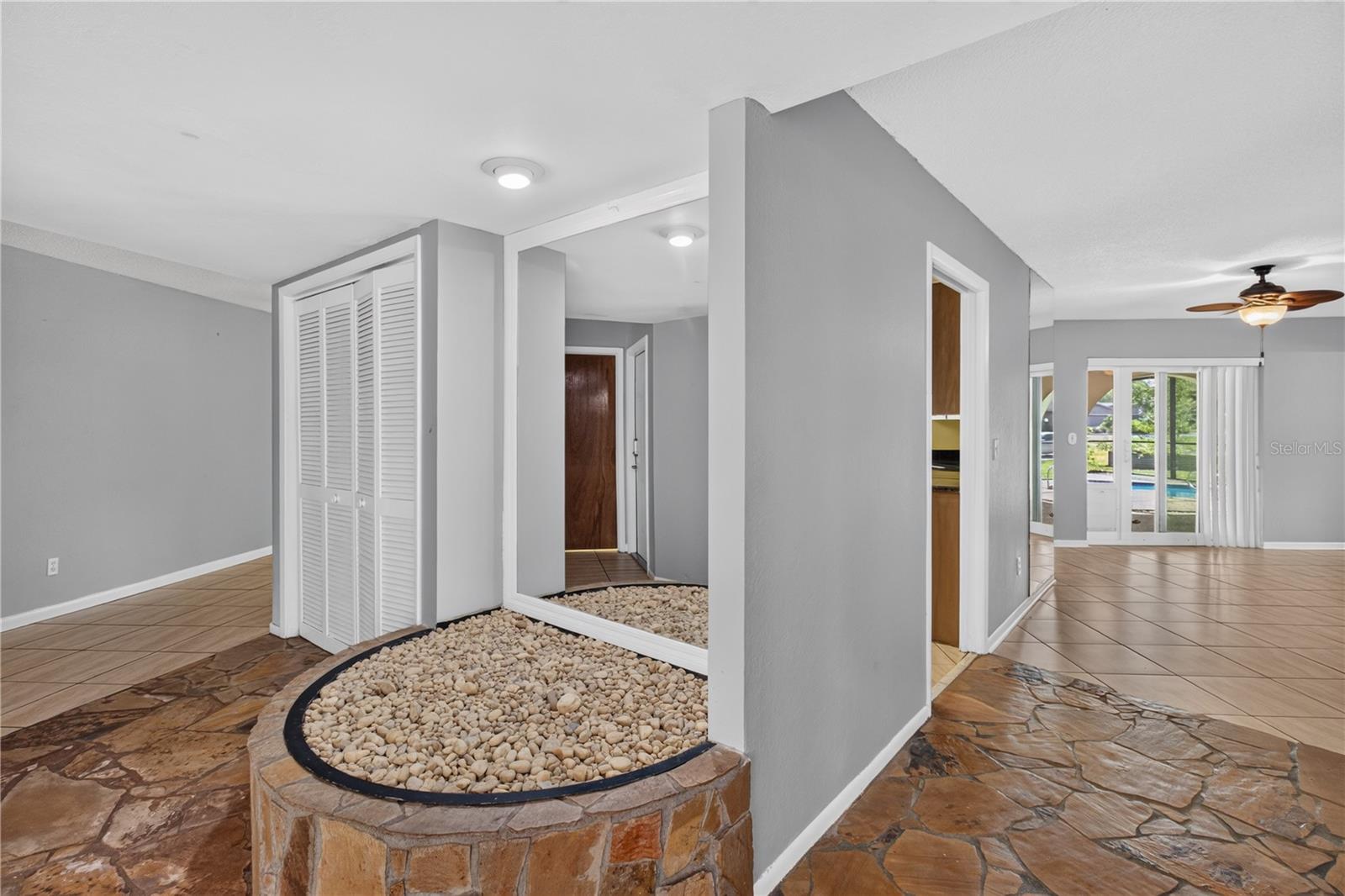 10 Linden Ln Property Photo 6