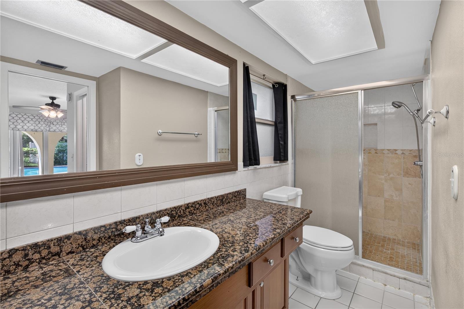 10 Linden Ln Property Photo 16