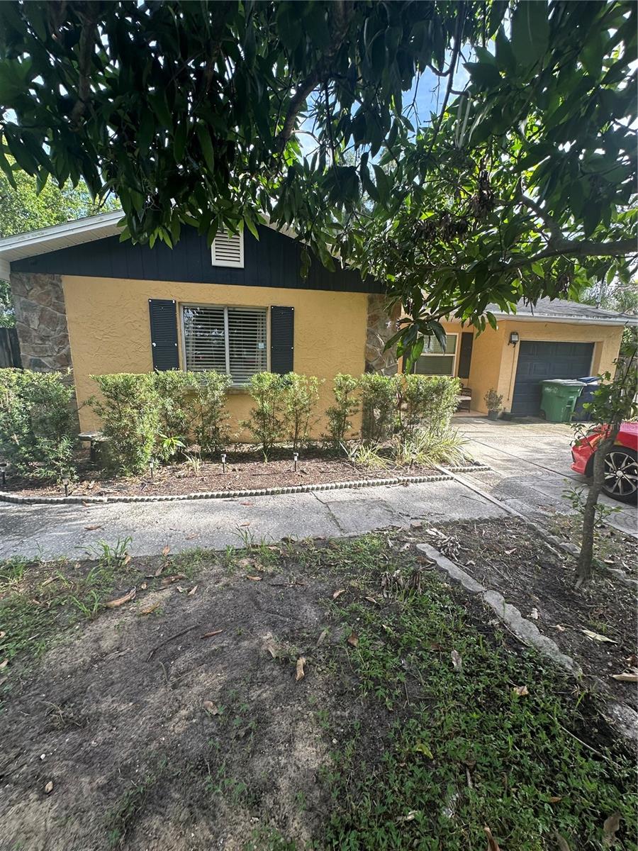 4605 E Yukon St Property Photo 3
