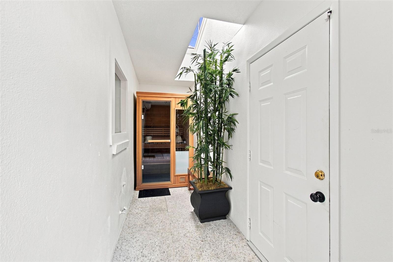 4322 N River View Ave Property Photo 16