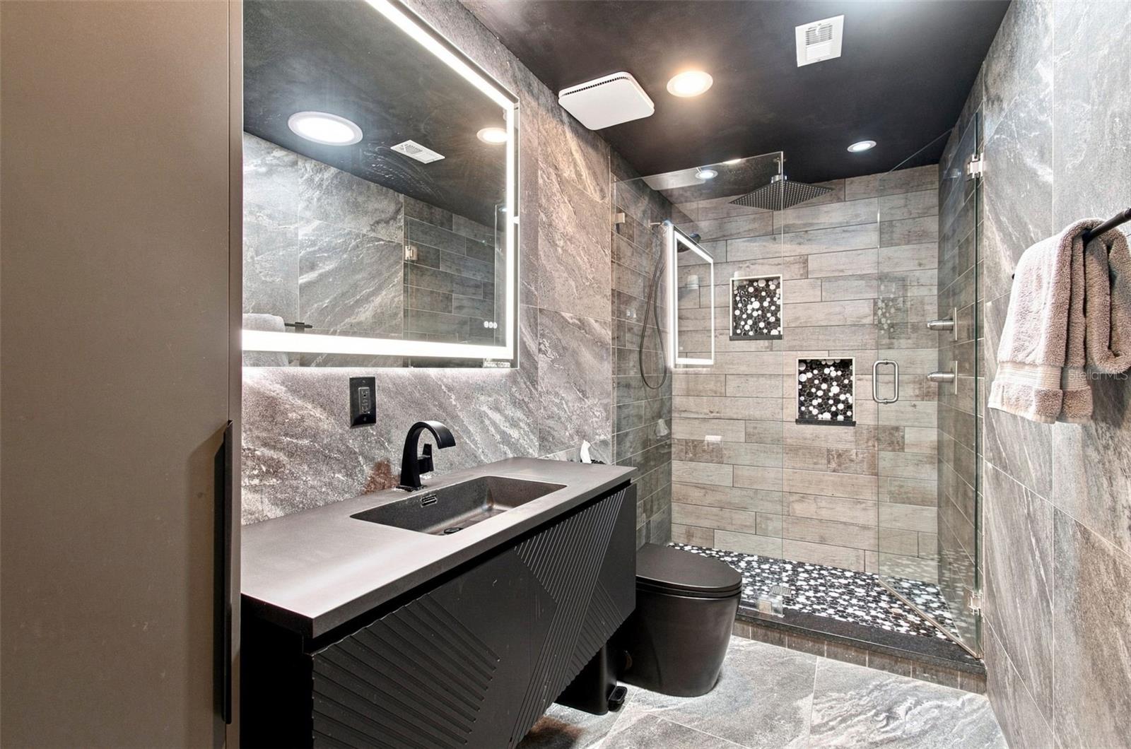 4322 N River View Ave Property Photo 55