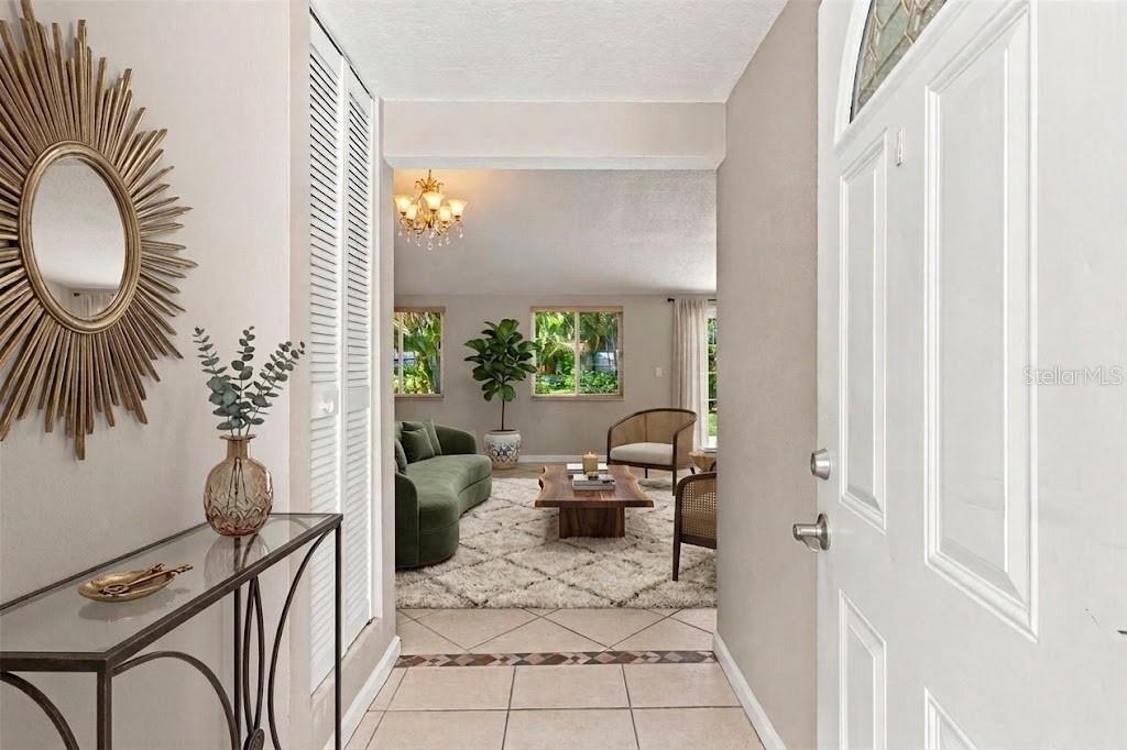 373 Foxcroft Dr E Property Photo 3