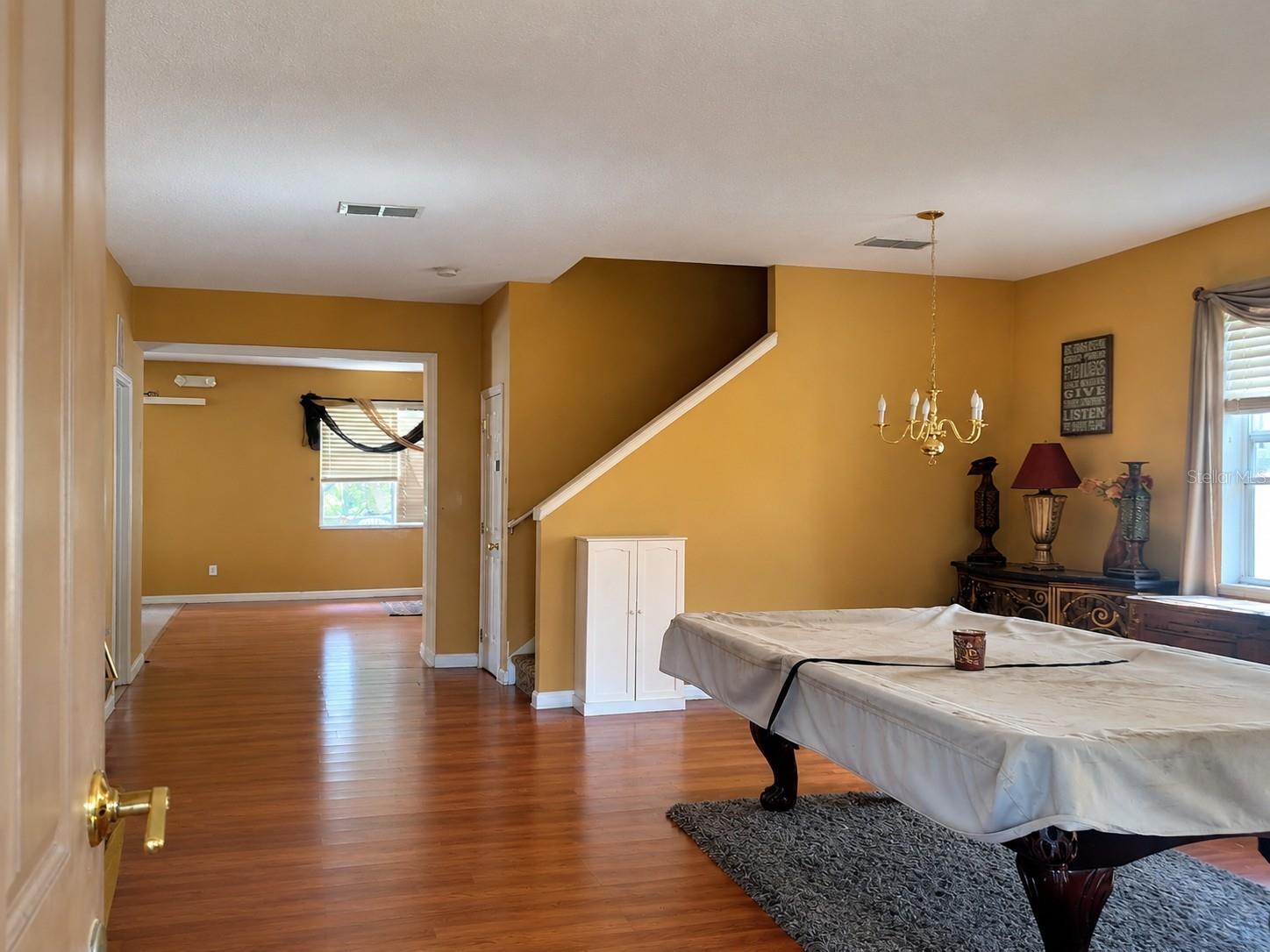 529 Aldridge Ln Property Photo 4