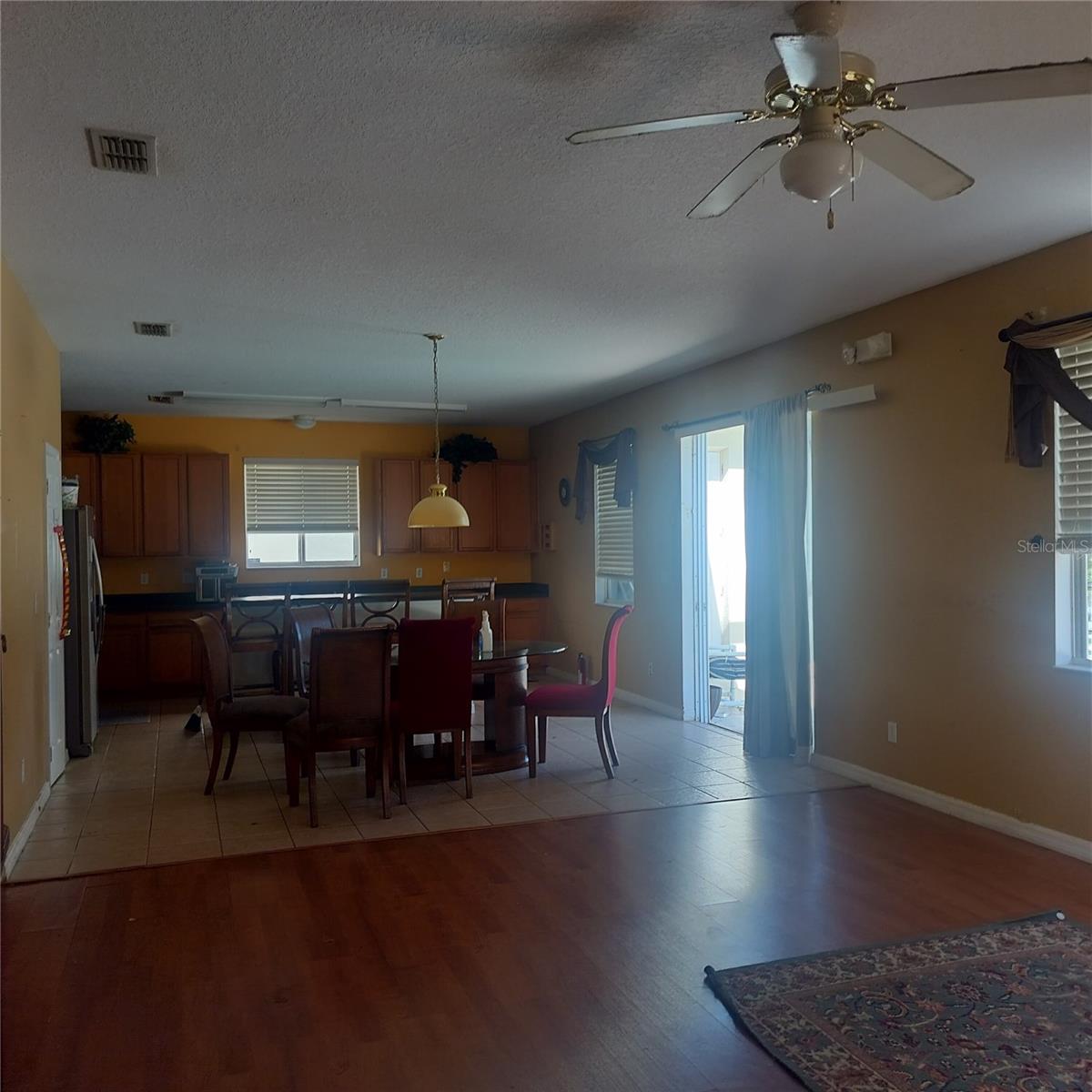 529 Aldridge Ln Property Photo 7