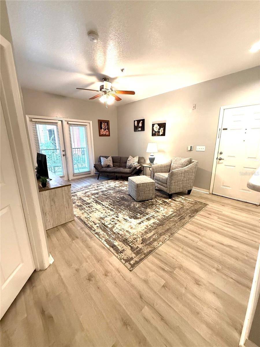 1810 E Palm Ave #5119 Property Photo 6