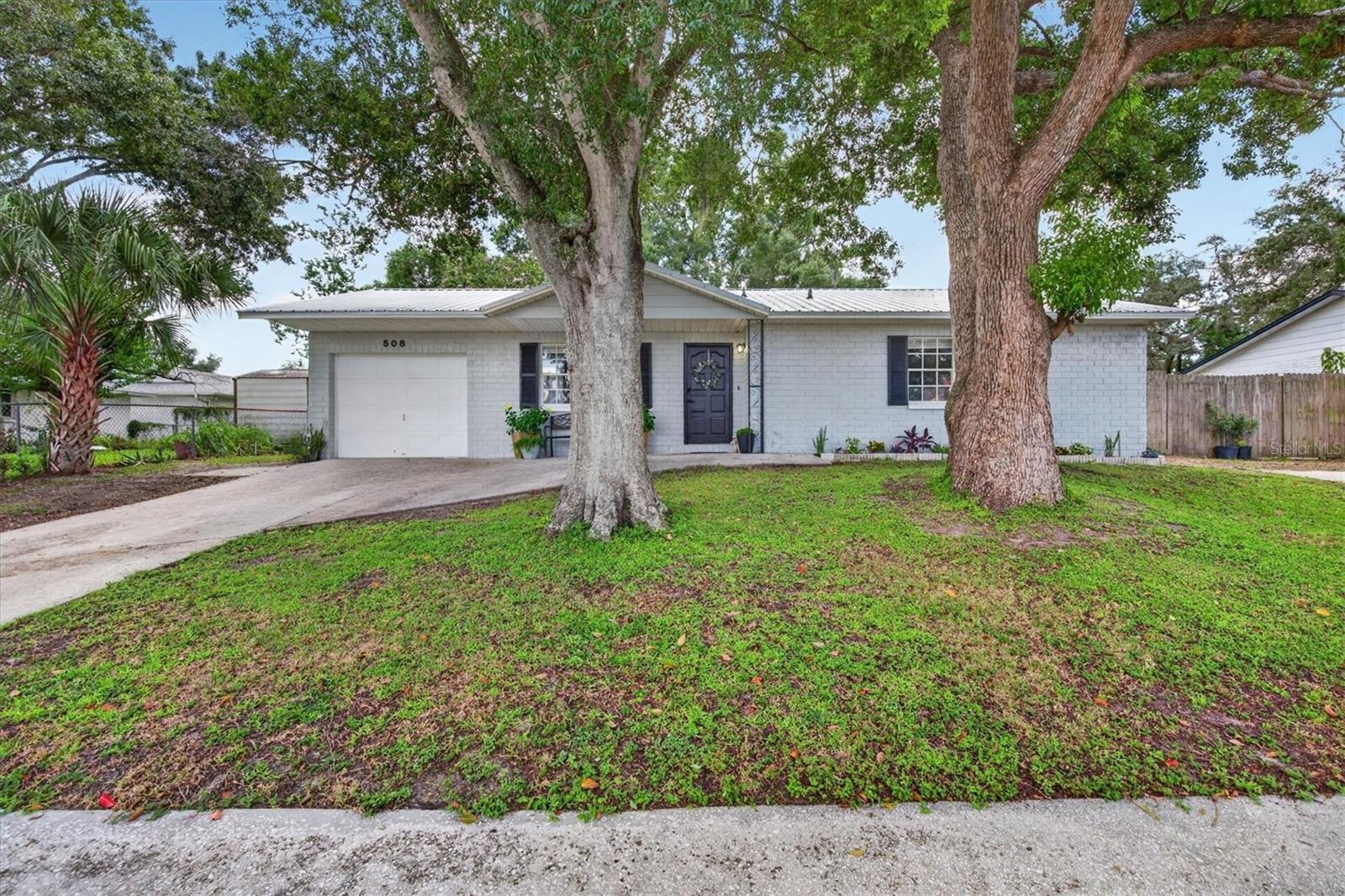 508 Cocoplum Dr Property Photo 1