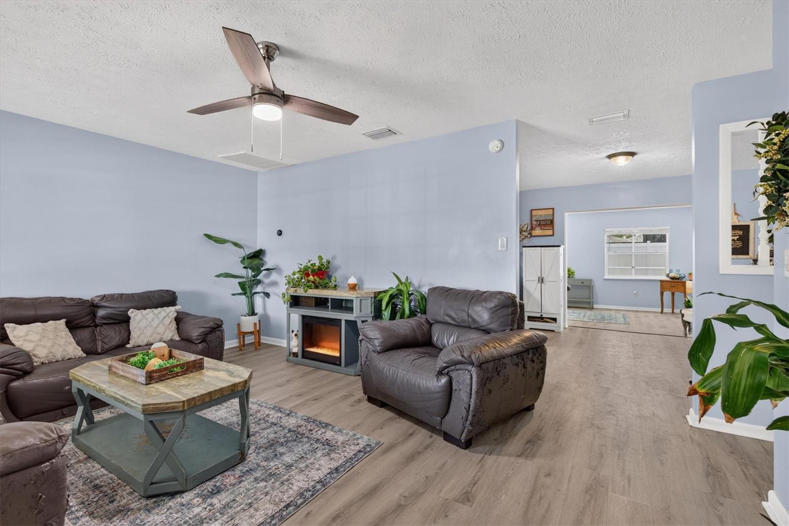 508 Cocoplum Dr Property Photo 2