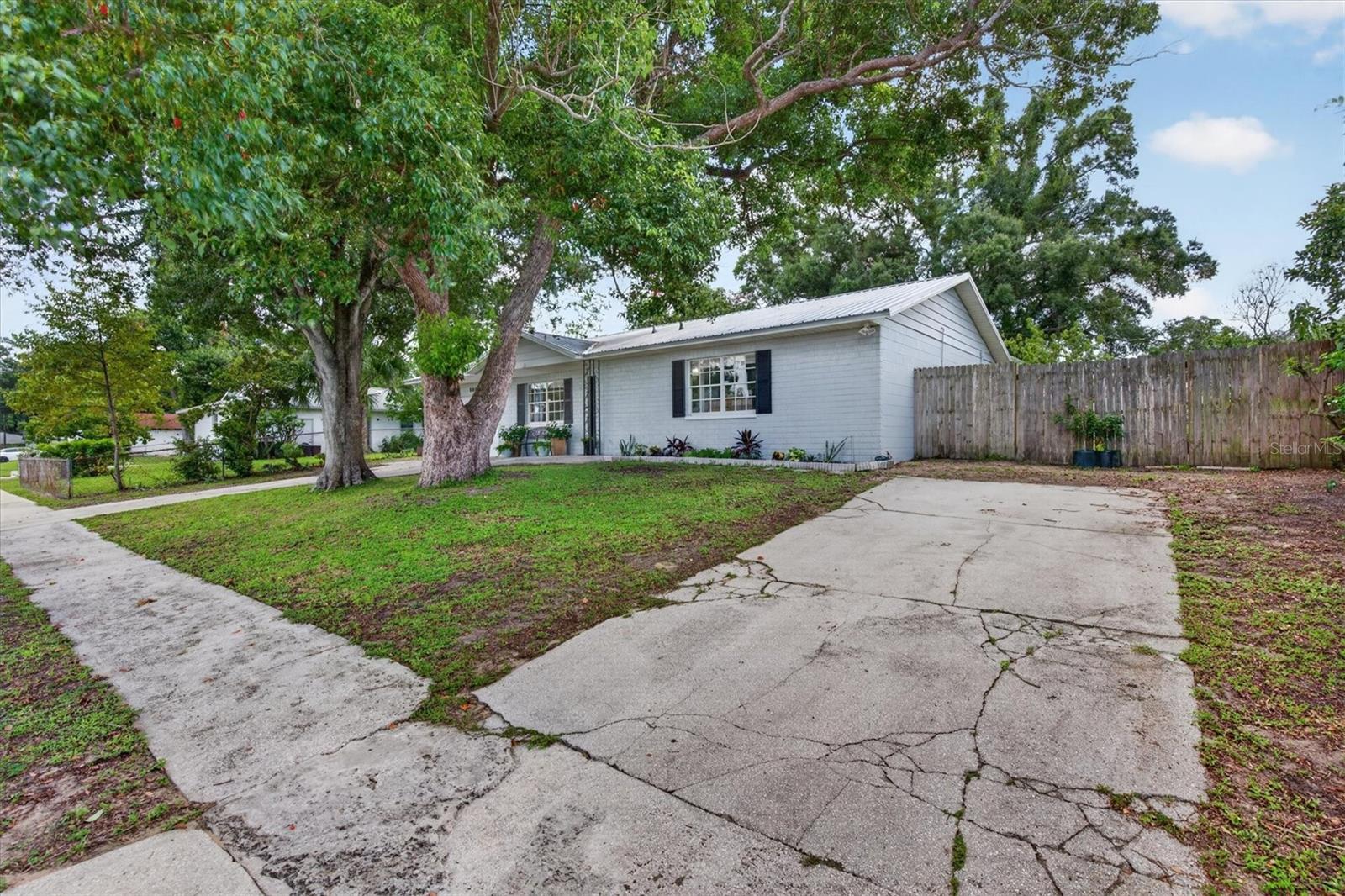 508 Cocoplum Dr Property Photo 7