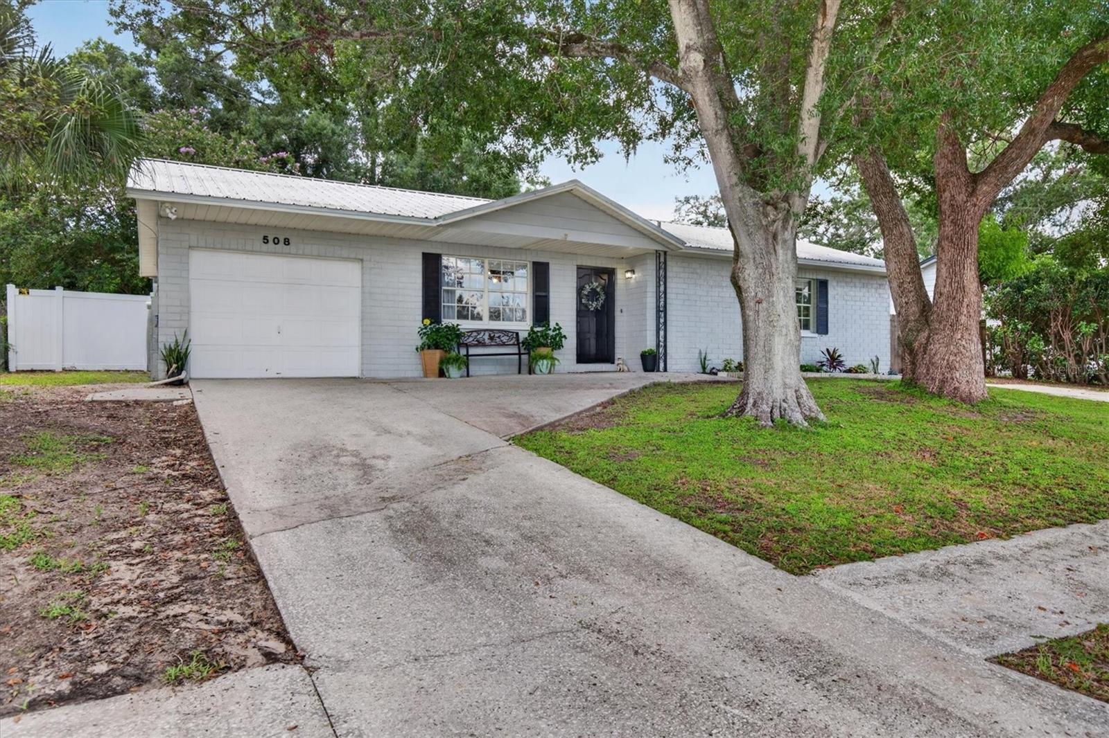 508 Cocoplum Dr Property Photo 8