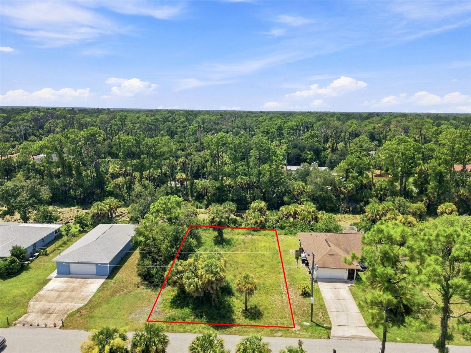 287 Kindred Blvd Property Photo 8