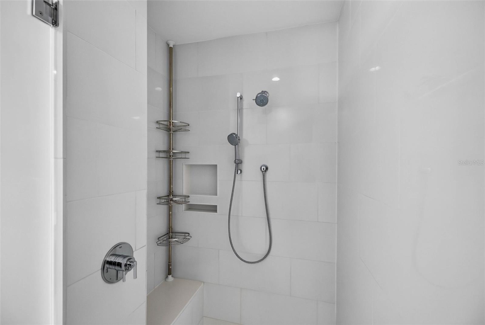 100 1st Ave N #1603 Property Photo 27