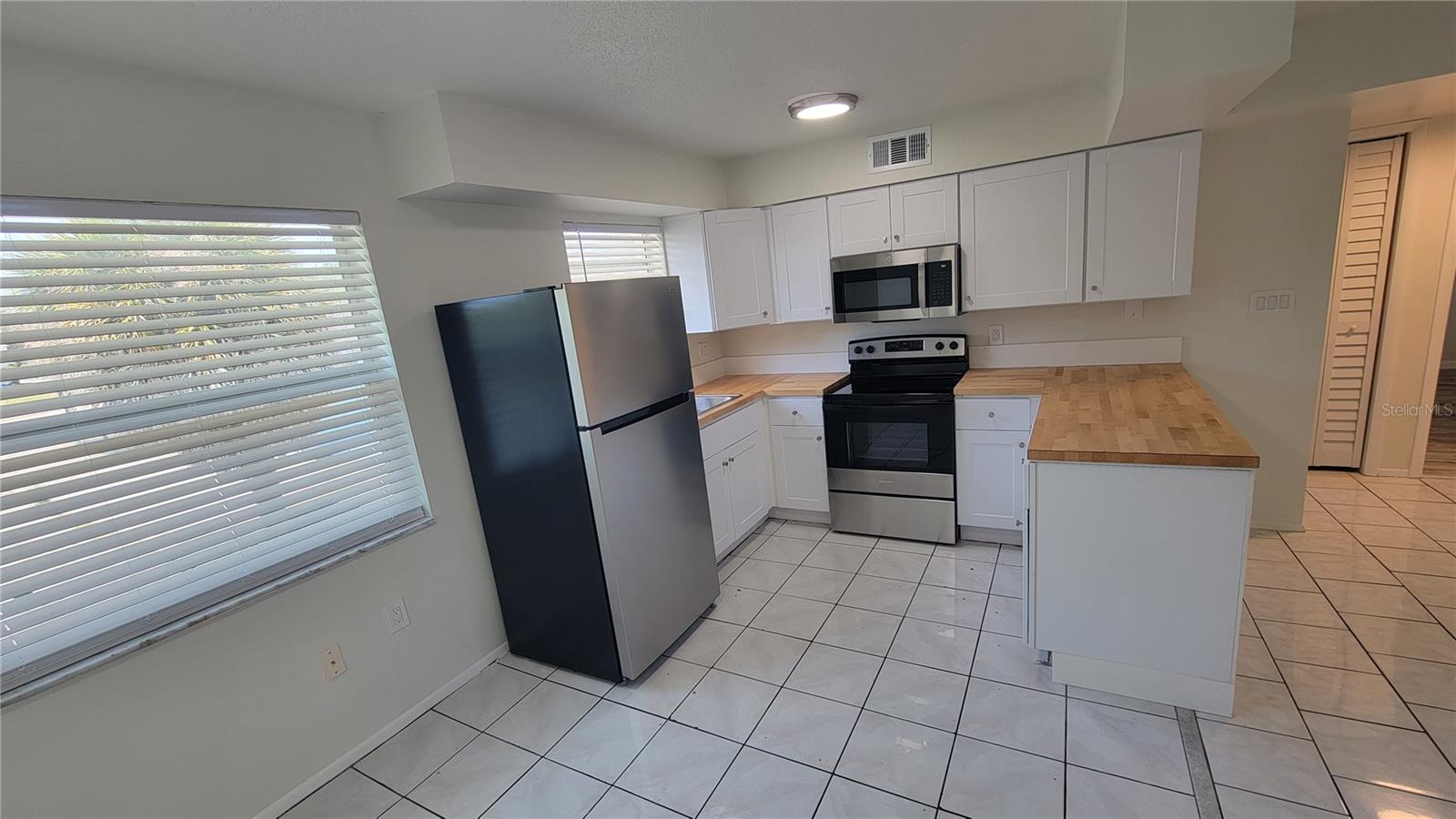308 Avanda Ct #6 Property Photo 4
