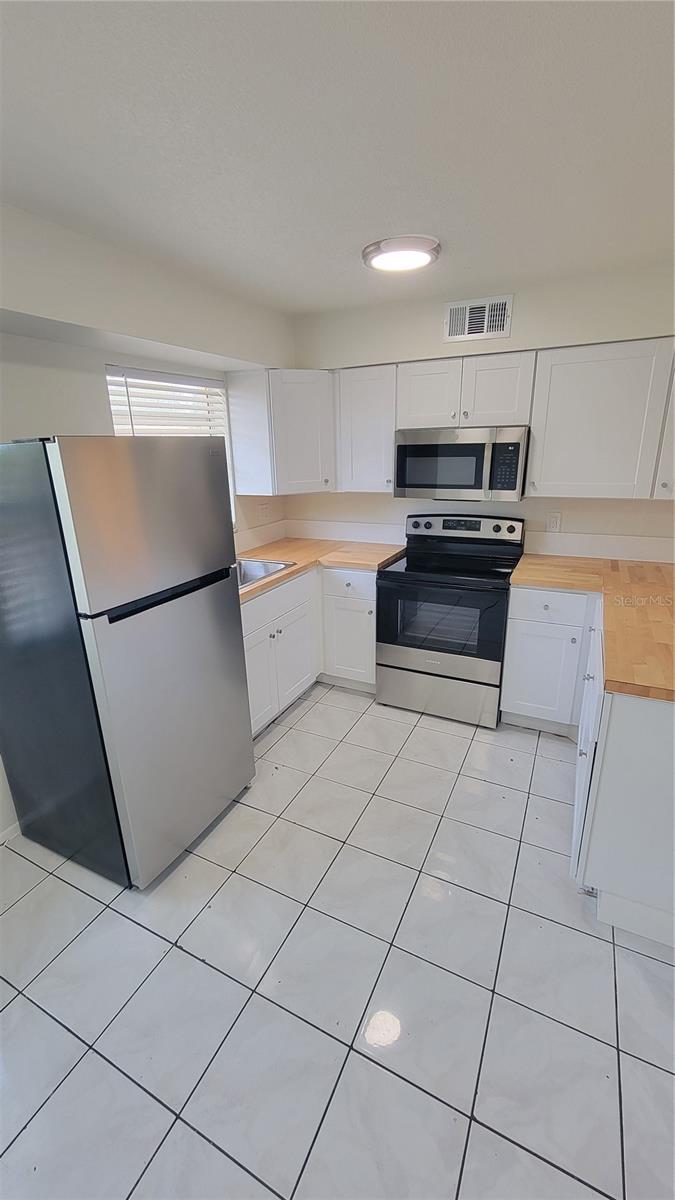 308 Avanda Ct #6 Property Photo 5