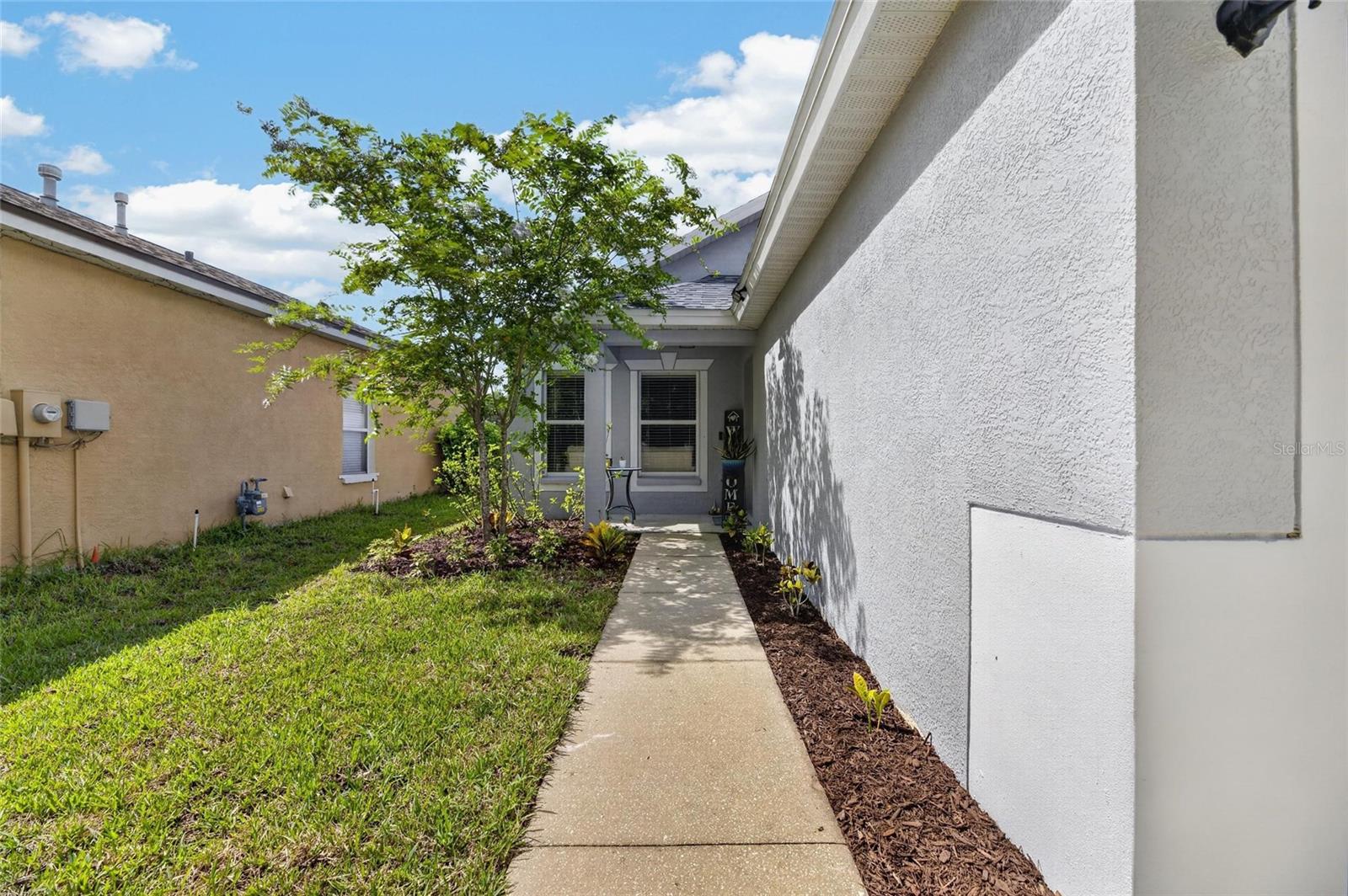 7629 Devonbridge Garden Way Property Photo 7
