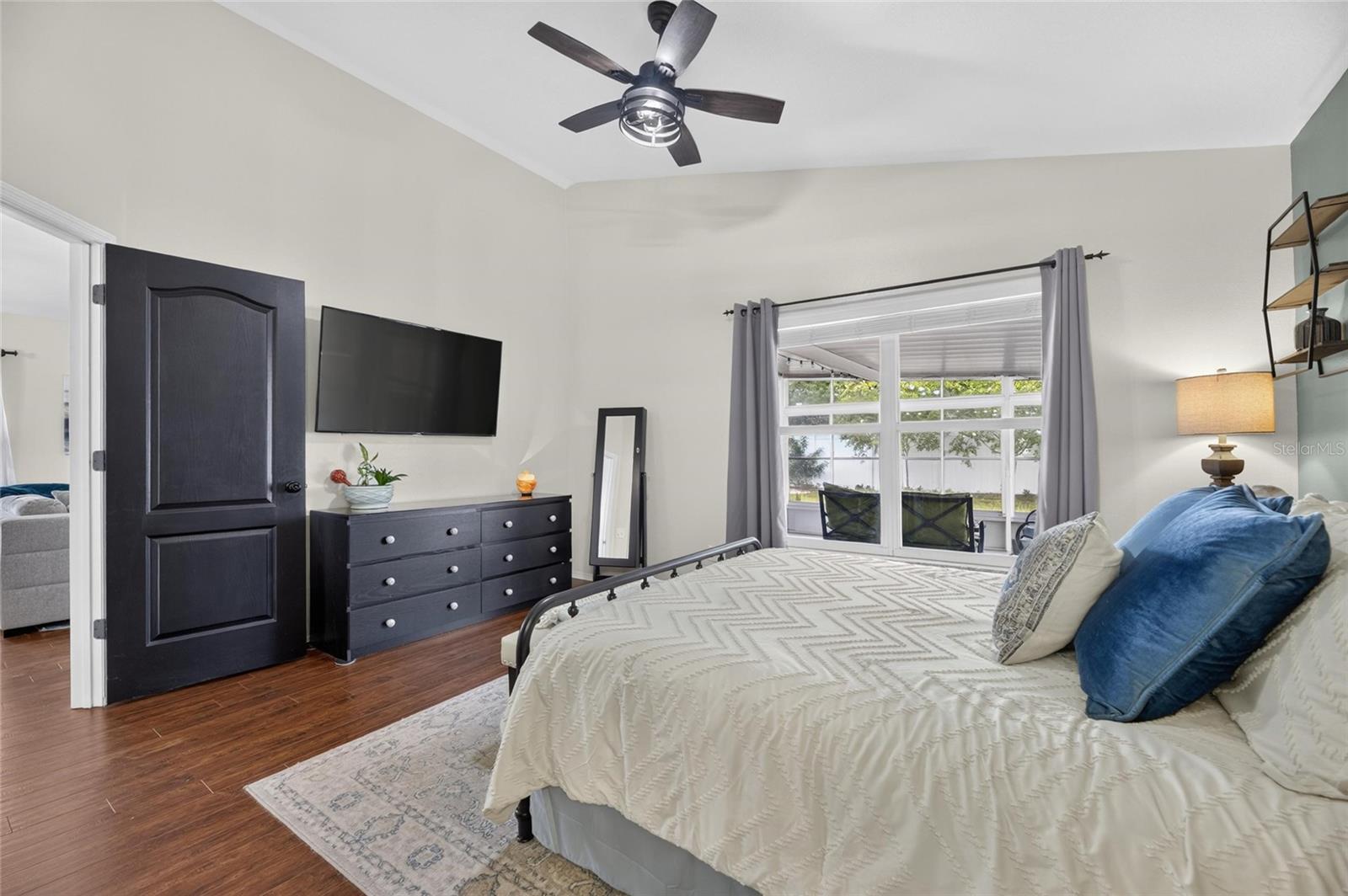 7629 Devonbridge Garden Way Property Photo 14