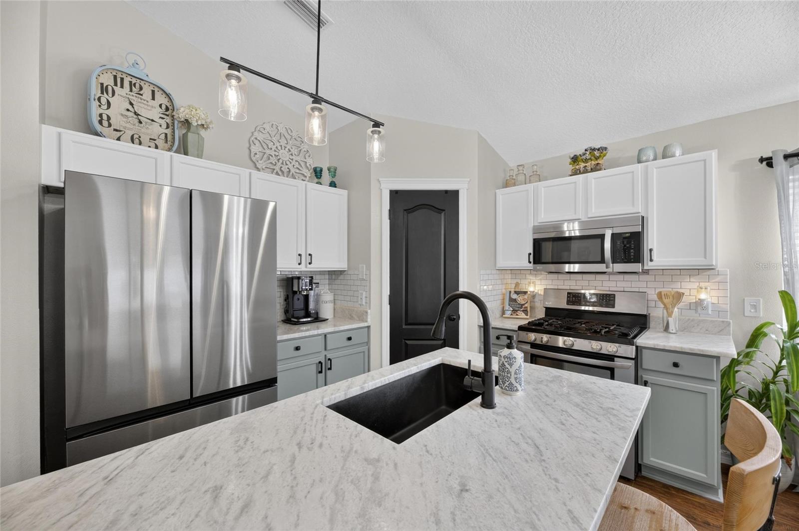 7629 Devonbridge Garden Way Property Photo 20