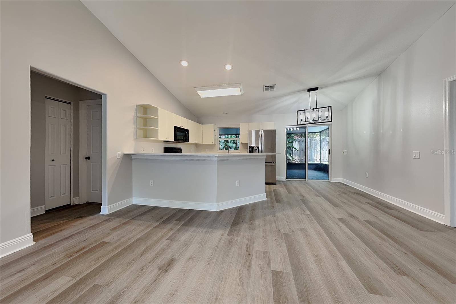 4840 Timber Way Property Photo 4