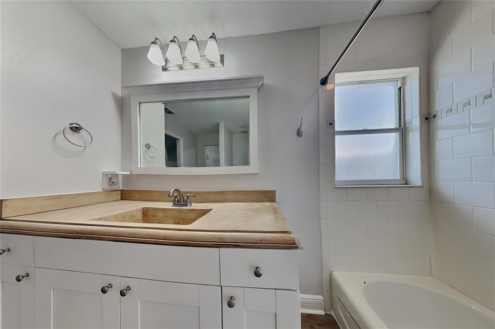 4840 Timber Way Property Photo 10