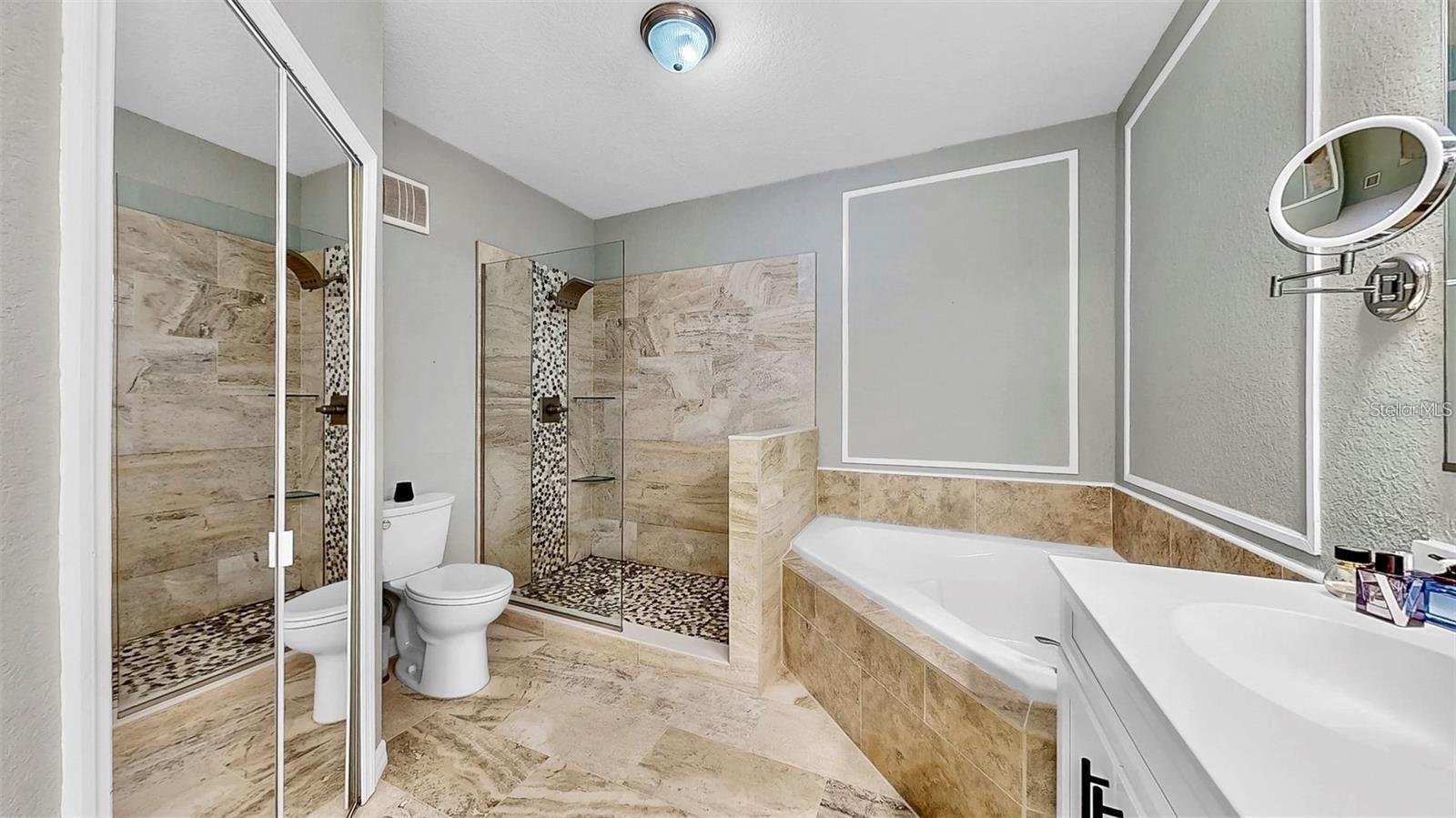 2773 Via Cipriani #1330b Property Photo 18