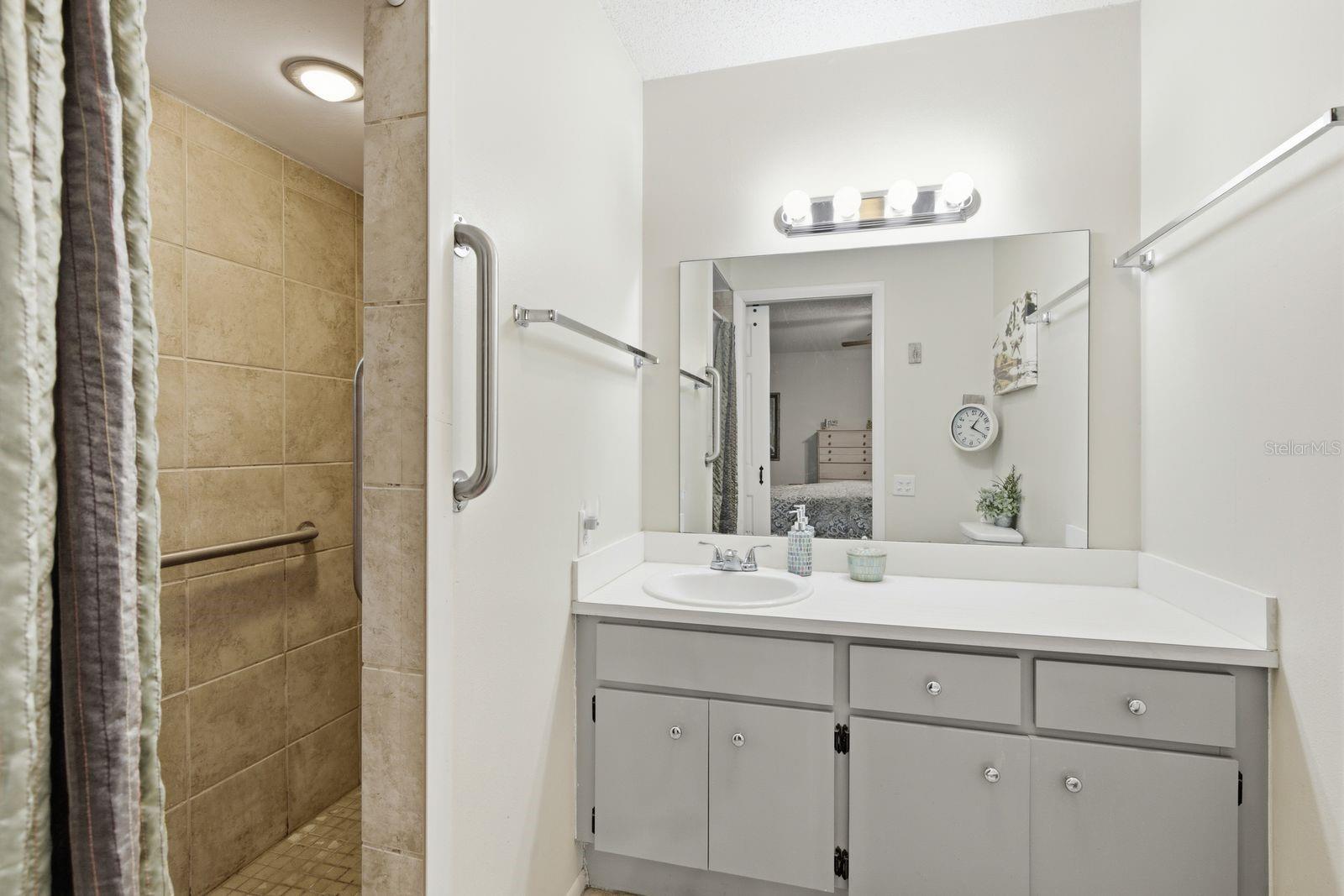 10624 Encino Ct Property Photo 16