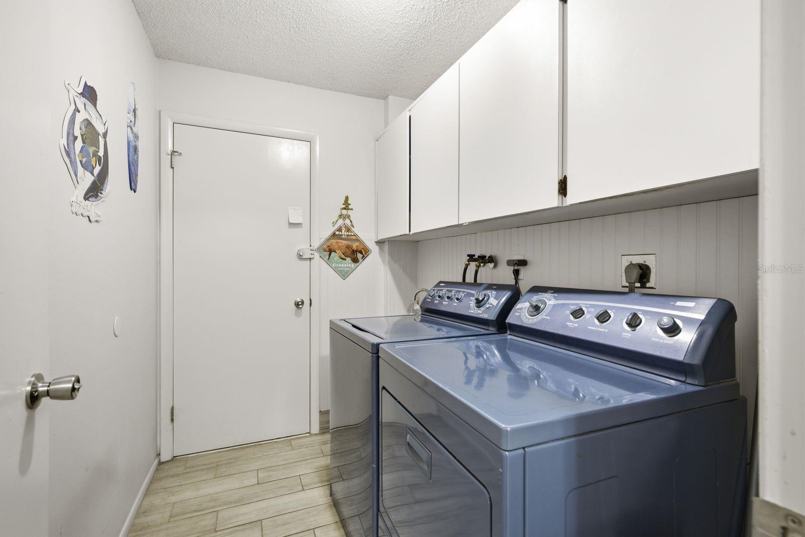 10624 Encino Ct Property Photo 17
