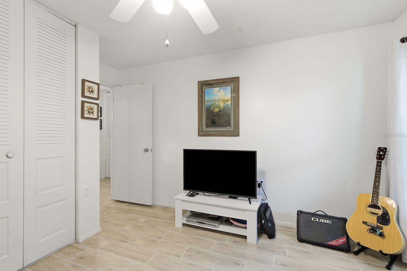10624 Encino Ct Property Photo 18