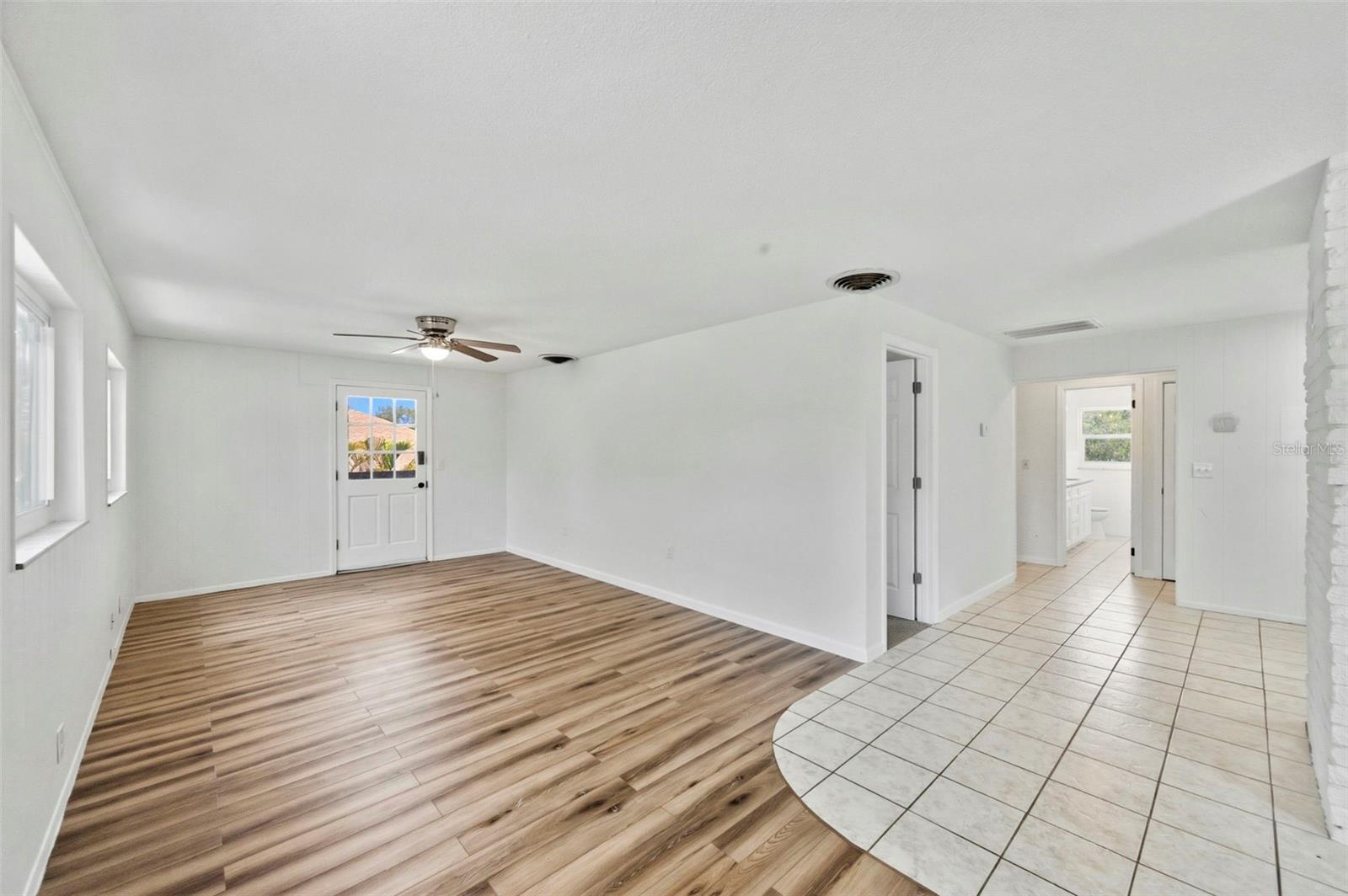 5136 68th St N Property Photo 11