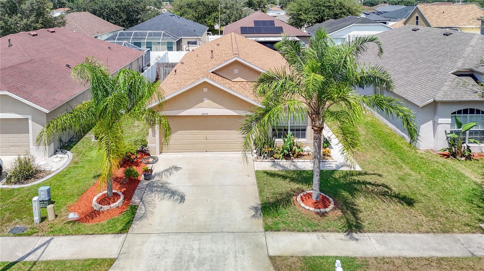 24443 Summer Wind Ct Property Photo 3