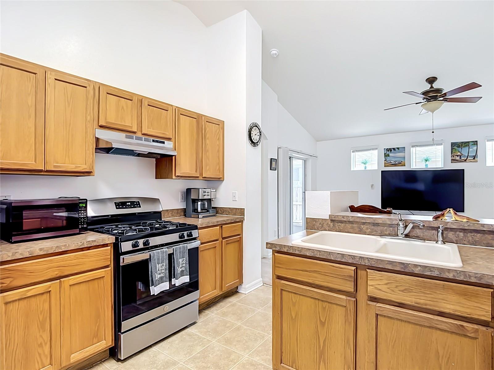 24443 Summer Wind Ct Property Photo 14