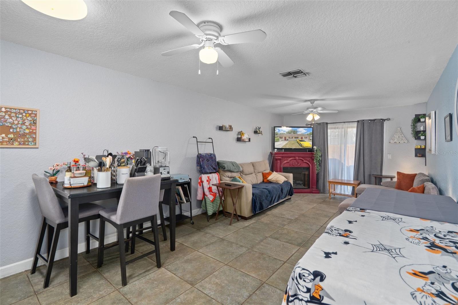 6328 Polk St Property Photo 8