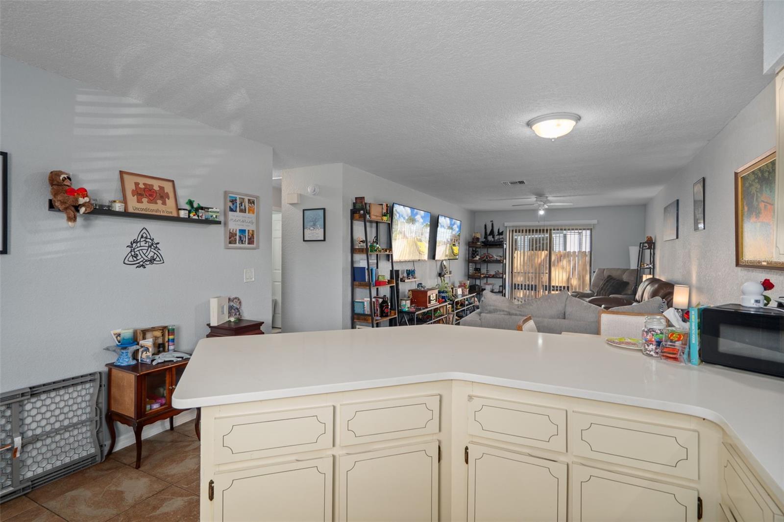 6328 Polk St Property Photo 30