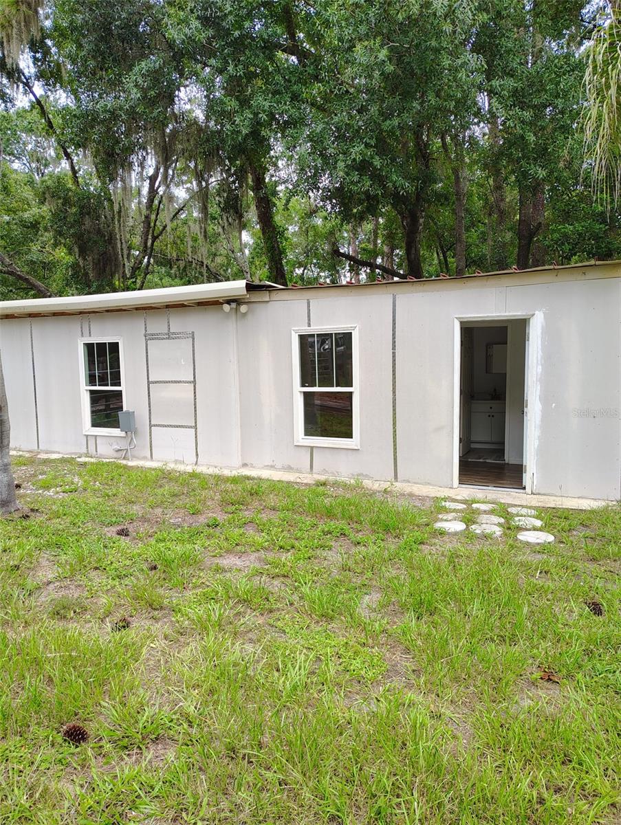1741 Banana Rd Property Photo 4