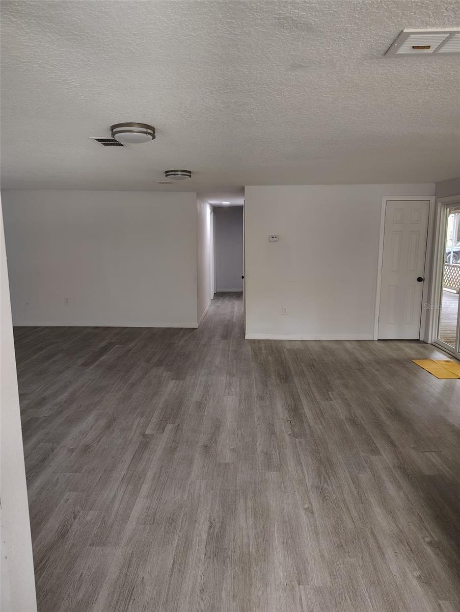 1741 Banana Rd Property Photo 11