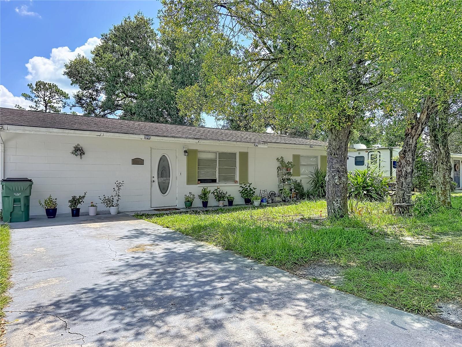 5942 20th St Property Photo 1